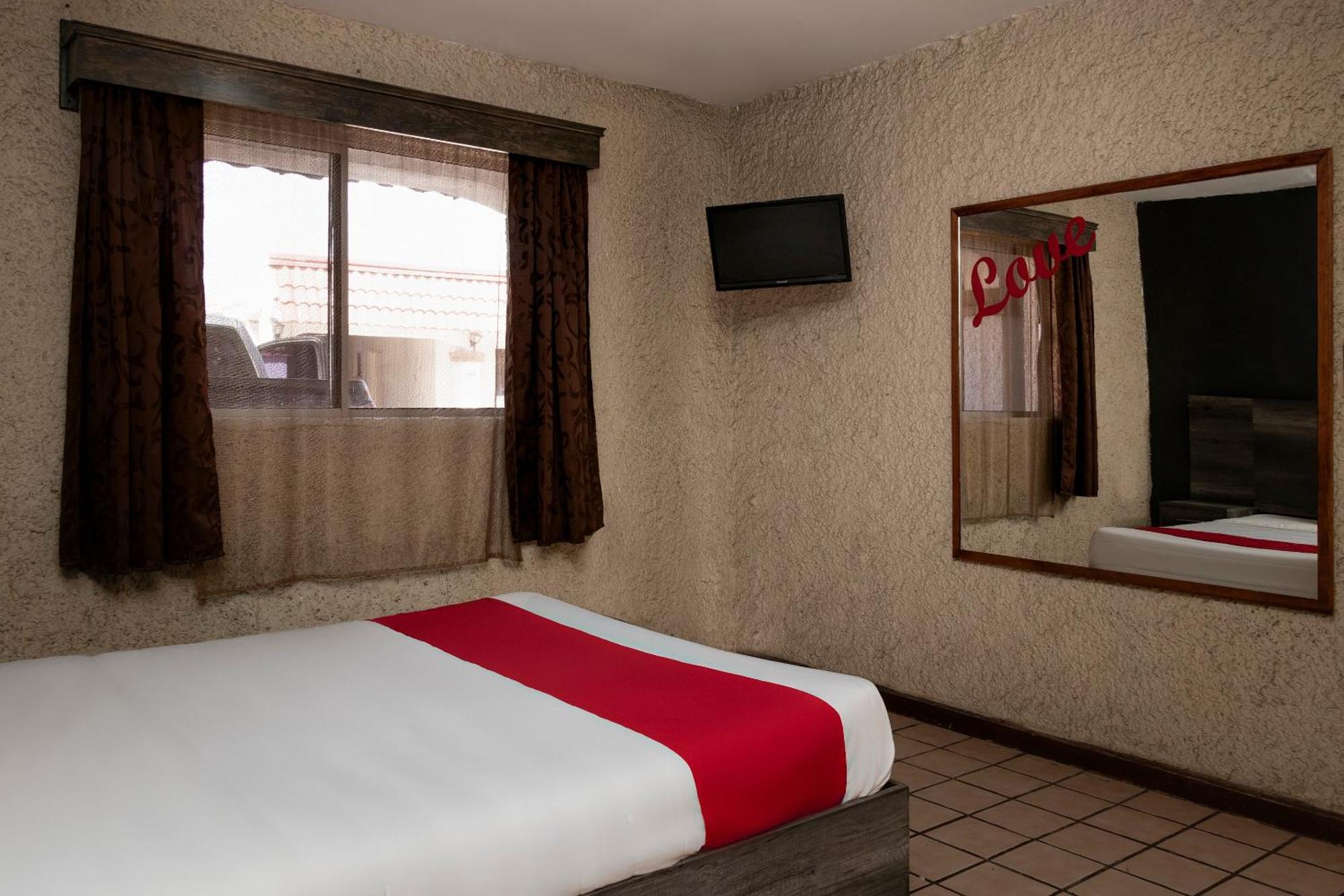 Oyo Hotel Real Del Sur, Estadio Τσιχουάχουα Εξωτερικό φωτογραφία